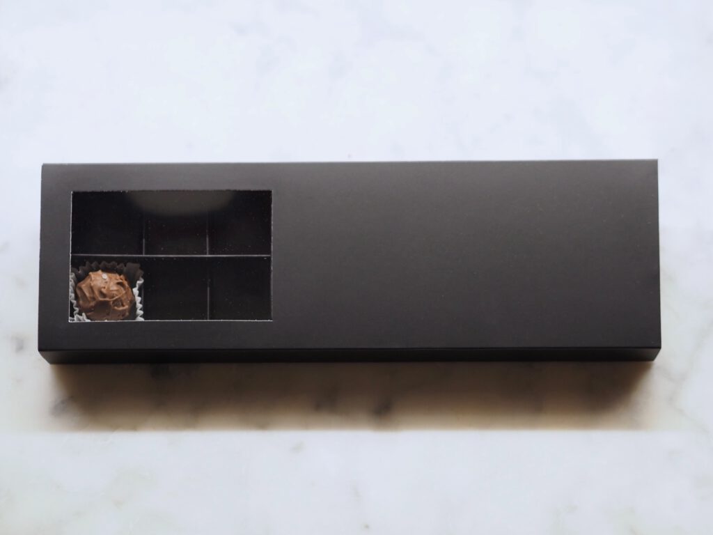 Pralinenbox 12er Fenster